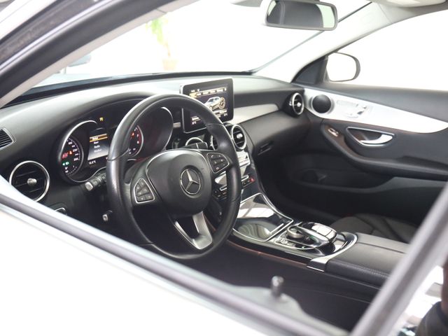 Mercedes-Benz C 250 AVANTGARDE 9G LED NAVI COMAND PANORAMA