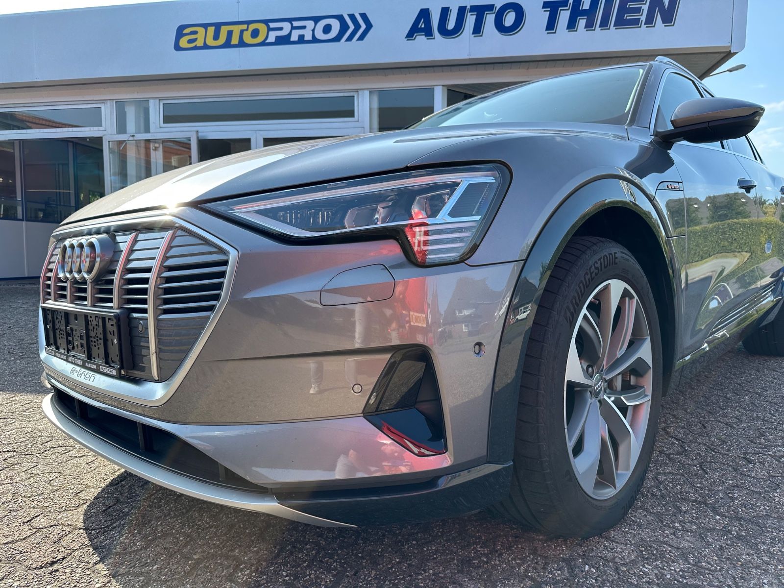 Fahrzeugabbildung Audi e-tron Sportback 50 quattro advanced AHK/ACC/HUD
