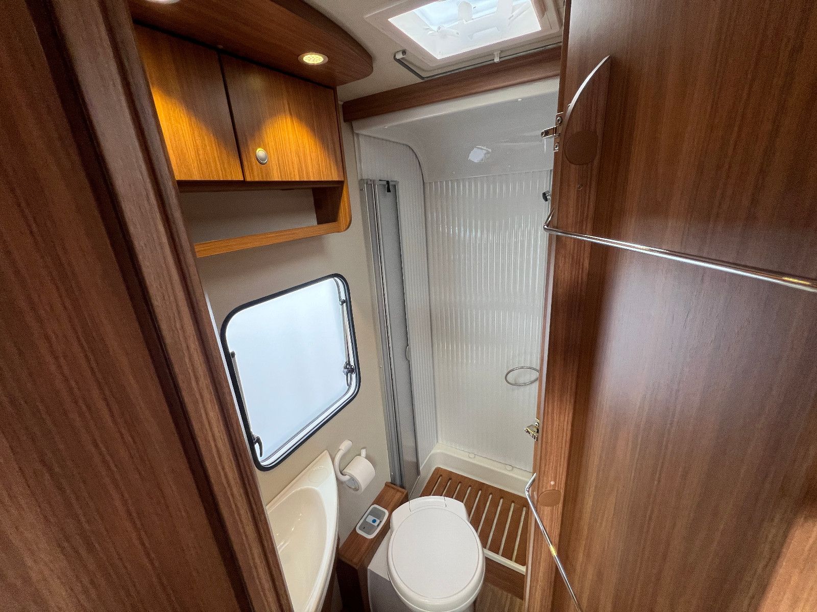 Fahrzeugabbildung Carado T 348 FIAT DUCATO 150 PS *1.HAND*DACHKLIMA*