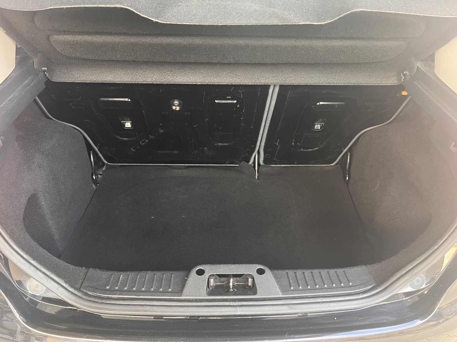 Fahrzeugabbildung Ford Fiesta Viva 1.3