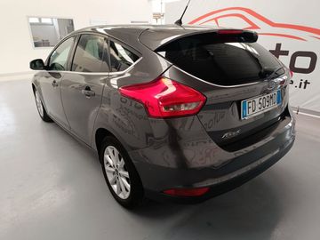 Ford Focus - 4
