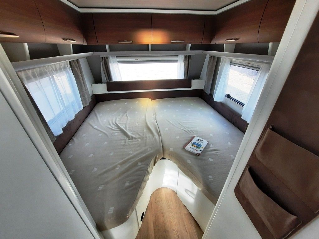 Fahrzeugabbildung HYMER / ERIBA / HYMERCAR Nova 530 Mover, Solar, Combi Heizung