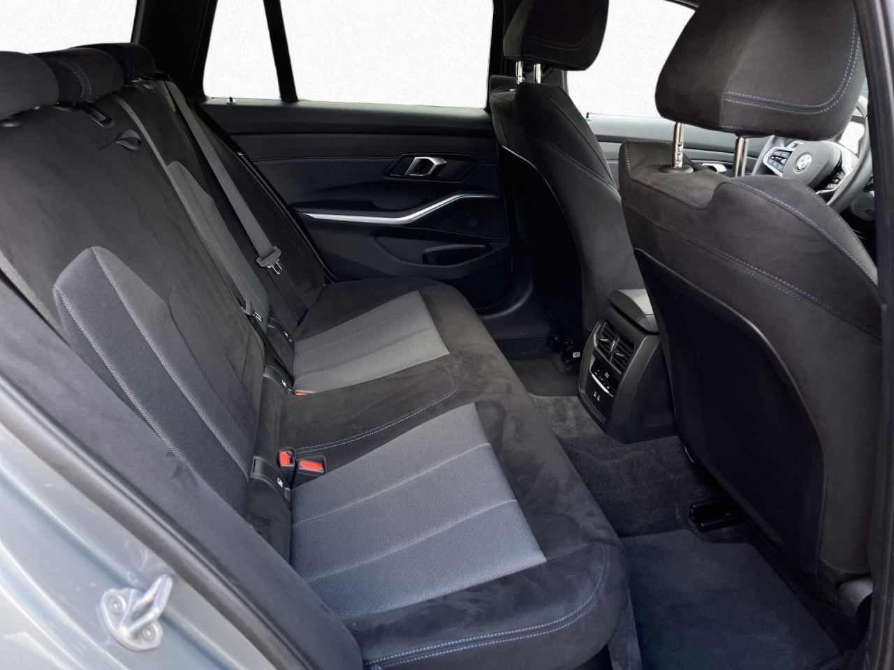 BMW 320 - Bild 14