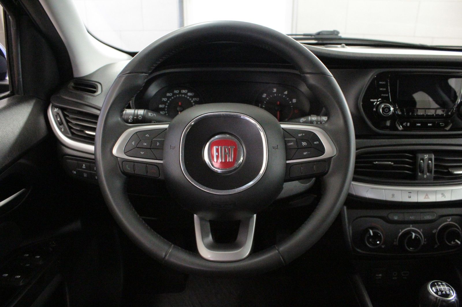 Fahrzeugabbildung Fiat Tipo 1,4 16V Kombi POP *Winterräder*Bluetooth*