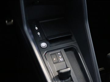 Volkswagen Caddy eHybrid DSG PanAmericana LED NAVI ACC AHK