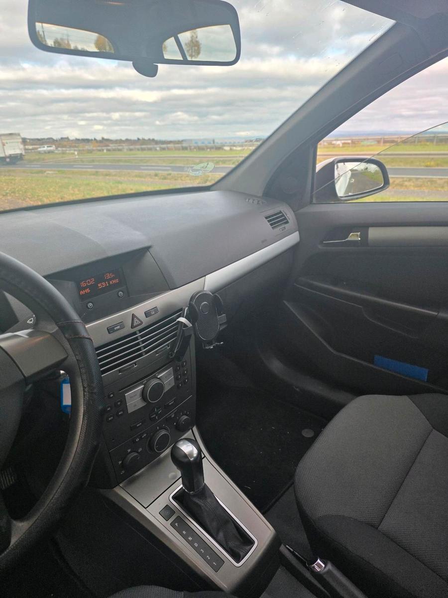 Opel Astra 2006 — photo 14