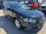 Audi A3 1.6 Attraction/Klimaautomatik/SHZ/ - Audi A3 mit Benzin-Antrieb: 1.6