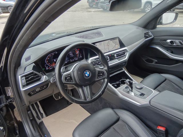 Fahrzeugabbildung BMW 320d M Sport/Virtual/Navi/AHK/190PS/