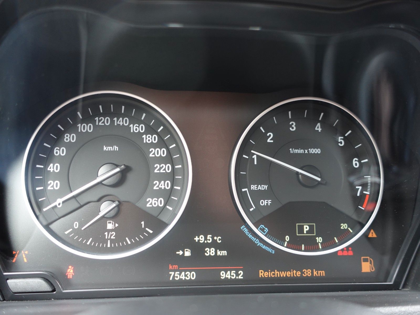 Fahrzeugabbildung BMW X1 xDrive20i A Sport Line