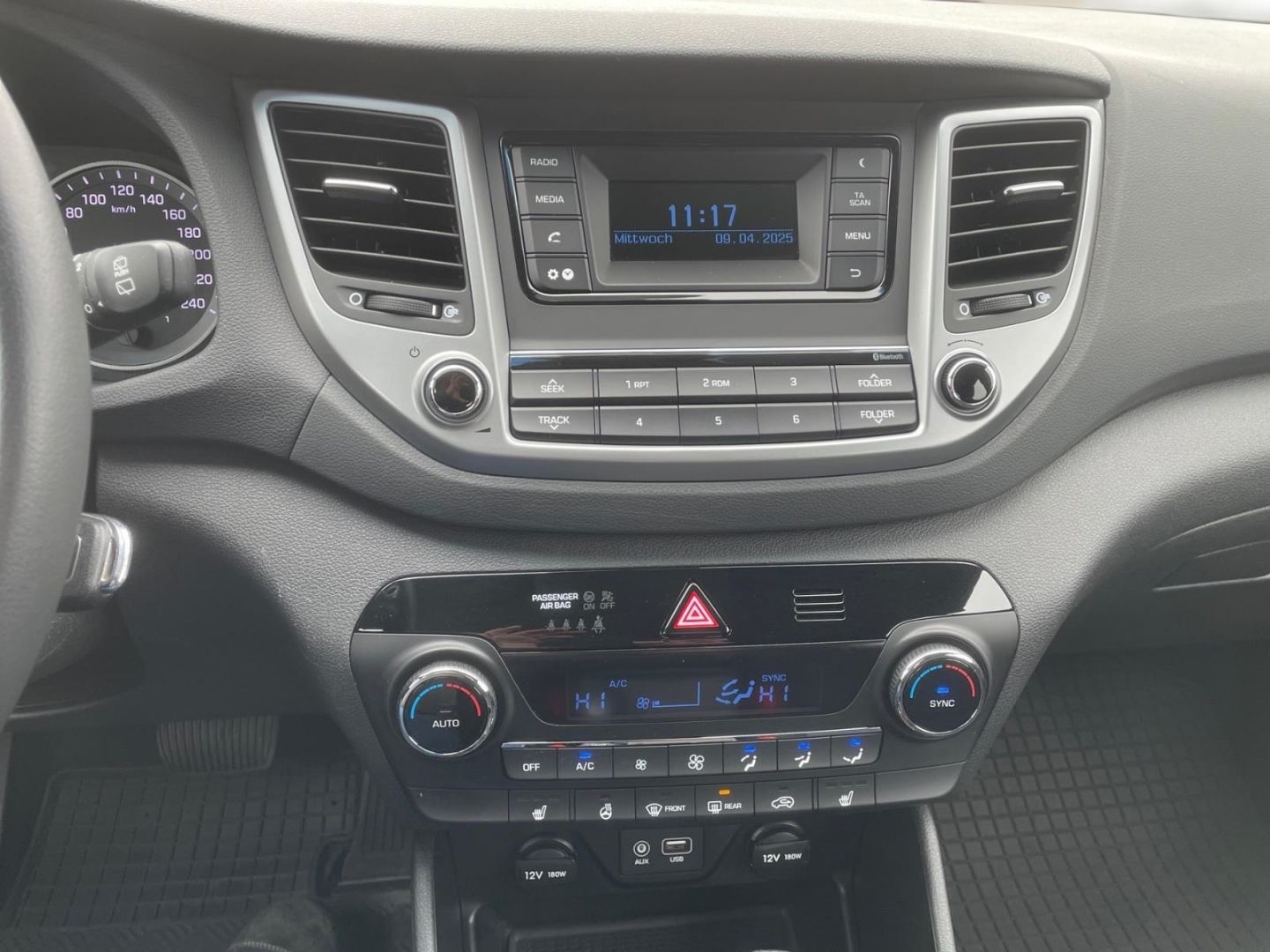 Fahrzeugabbildung Hyundai Tucson 1.6T GDi DCT 4WD Trend Sitzheizung Anhäng