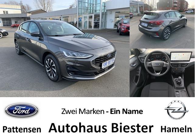 Ford Focus Titanium PDC + LED + Winterpaket