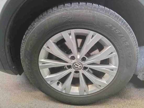 Volkswagen Tiguan 1.5 TSI Comfortline  AHK Navi LED ACC Kam foto 5