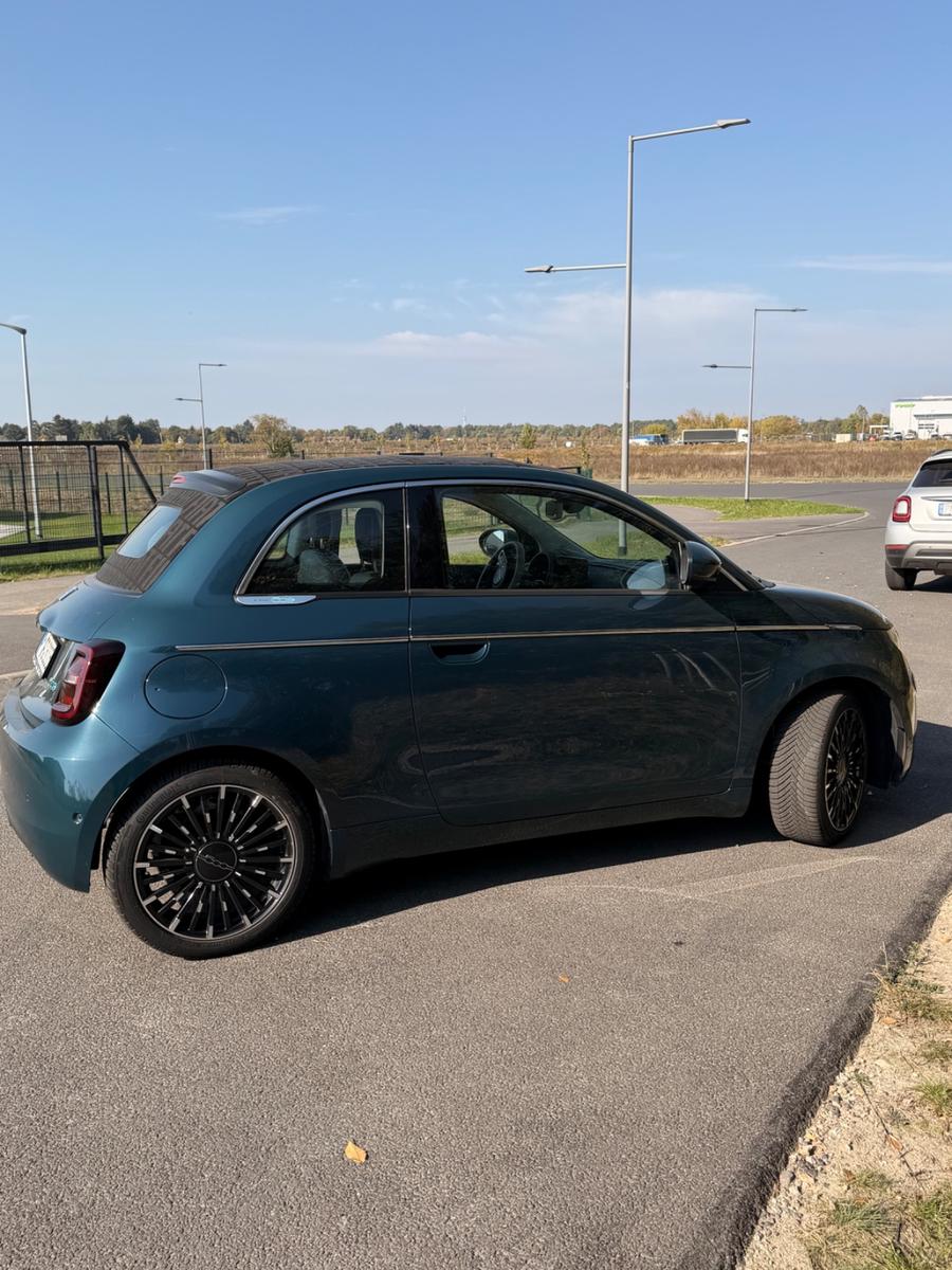 Fiat  500e La Prima Cabrio | DEKRA SoH 94 %
