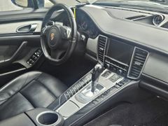 Fahrzeugabbildung Panamera Diesel 3.0 Luftfederung AD Niveau Navi