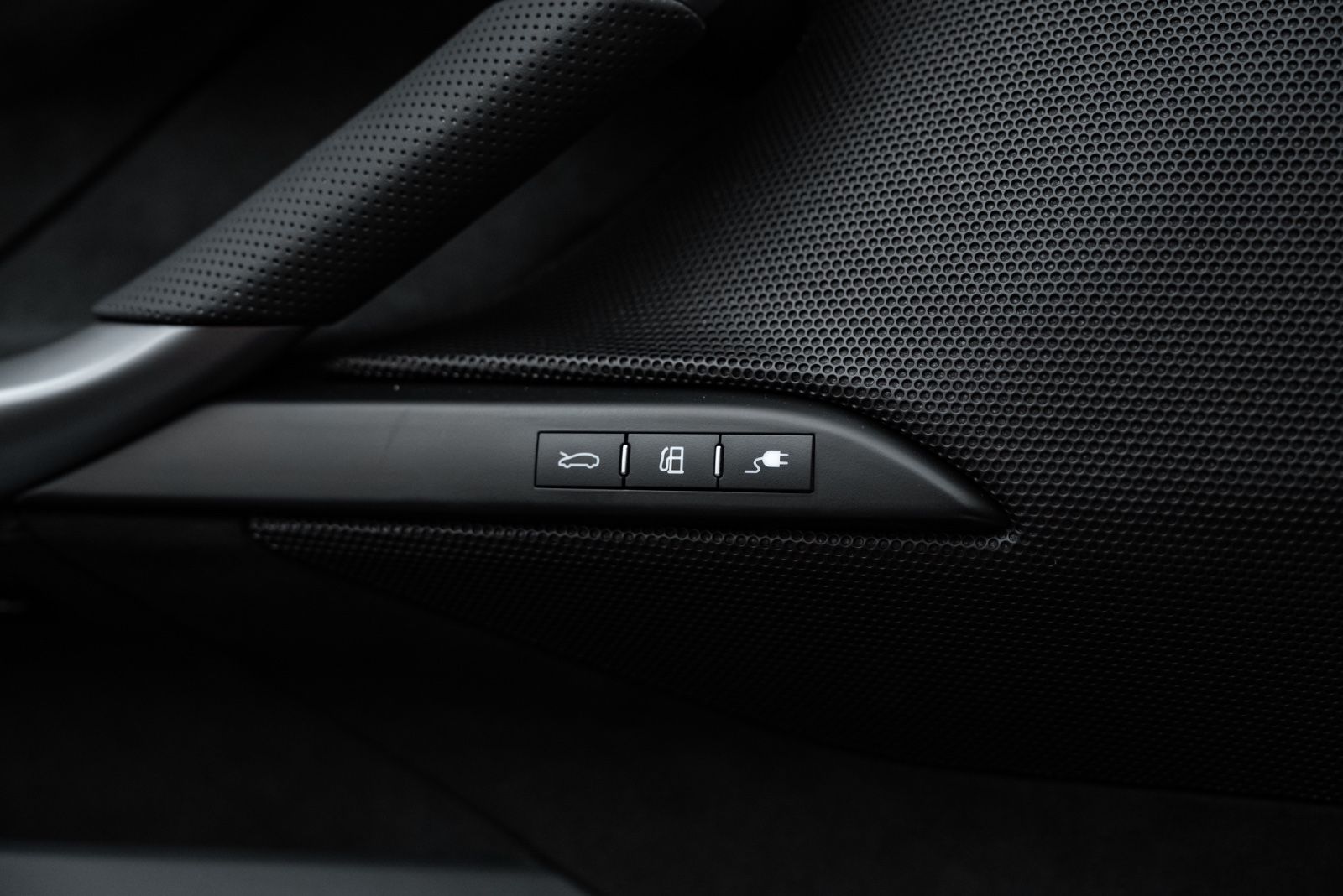 Fahrzeugabbildung Ferrari 296 GTS RACING SEATS/LIFT/CARBON/SCUDERIA