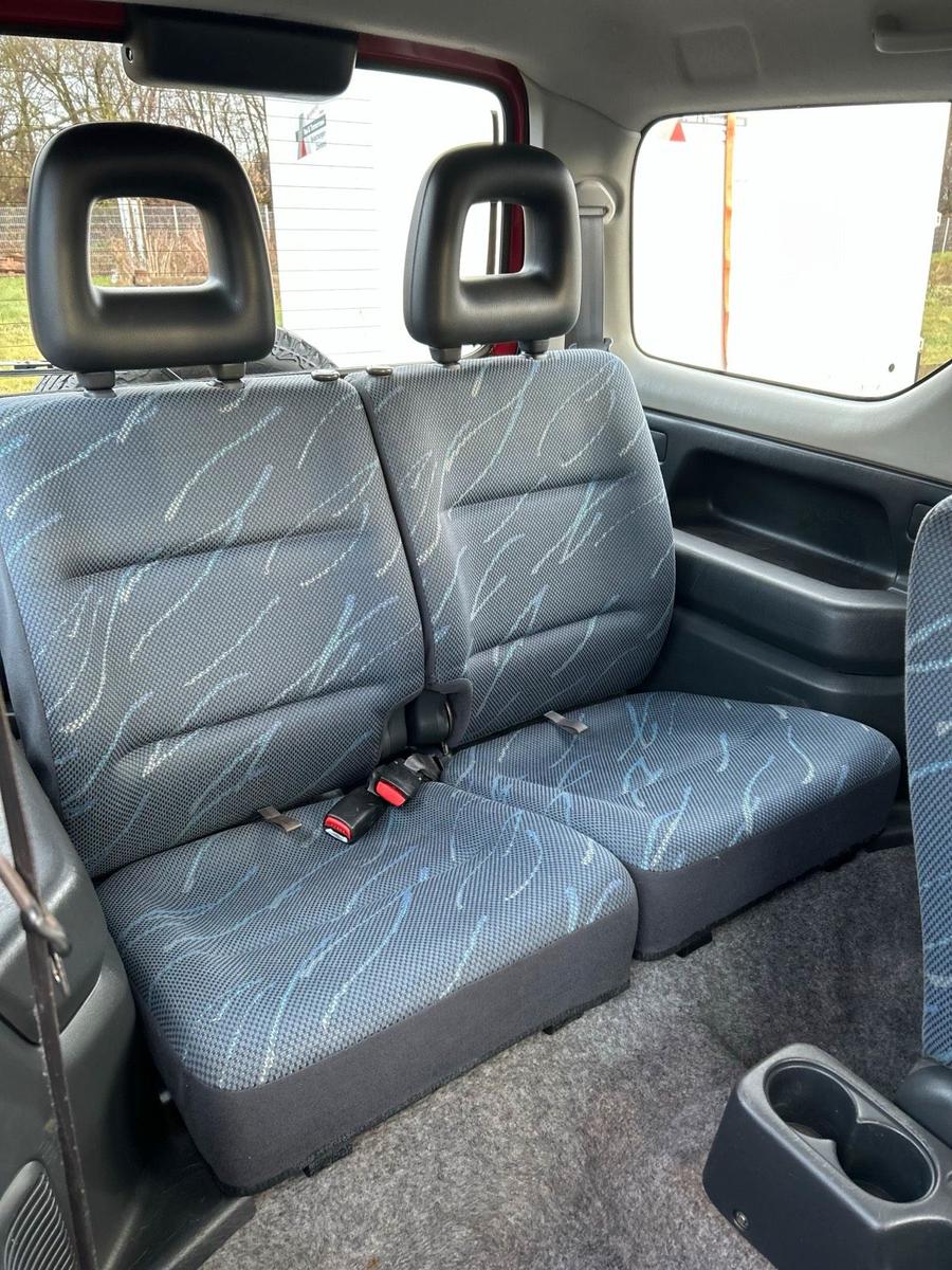 Suzuki Jimny 2004 — photo 13