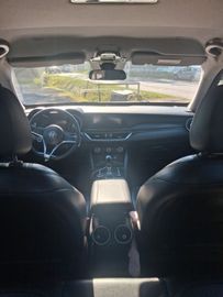 Alfa-Romeo Stelvio - 10