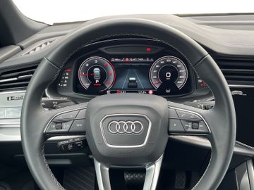 Audi Q8 - 11