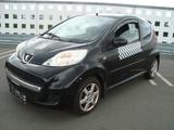 Peugeot 107 Automatik,22800Km.Klima TÜV neu - Peugeot 107 mit Benzin-Antrieb: Automatik