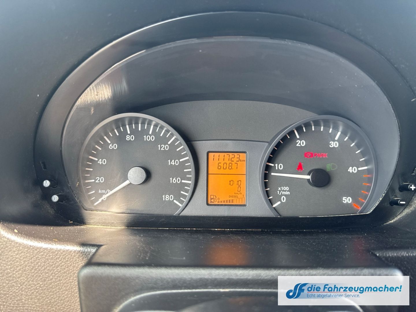 Fahrzeugabbildung Mercedes-Benz Sprinter II Kasten 211 CDI AHK el.SP Spieg. behe
