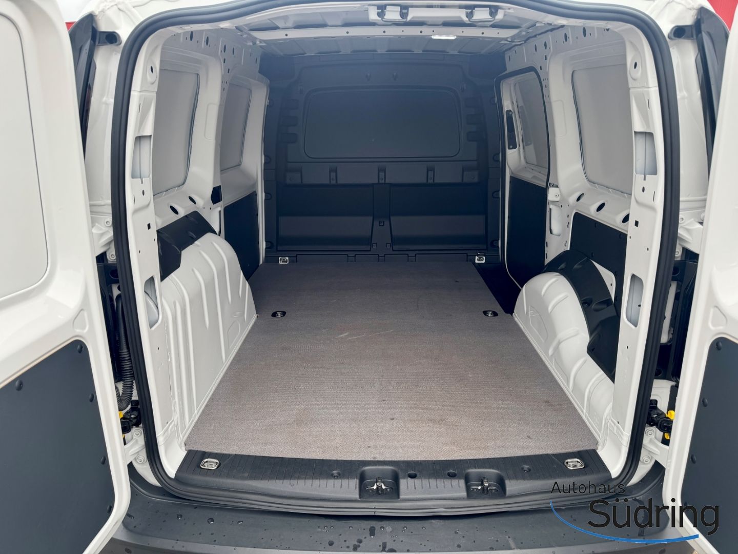 Caddy Maxi 2,0 TDI Kasten AHK Navi SHZ Rückfk.