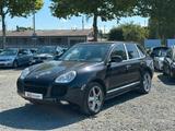 Porsche Cayenne Turbo*ALCANTARA*STANDHEIZUNG*KEYLESS*MEM - Porsche Cayenne aus 2005: Turbo