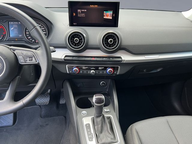 Q2 30 TDI advanced 85kW, AHK, SHZ