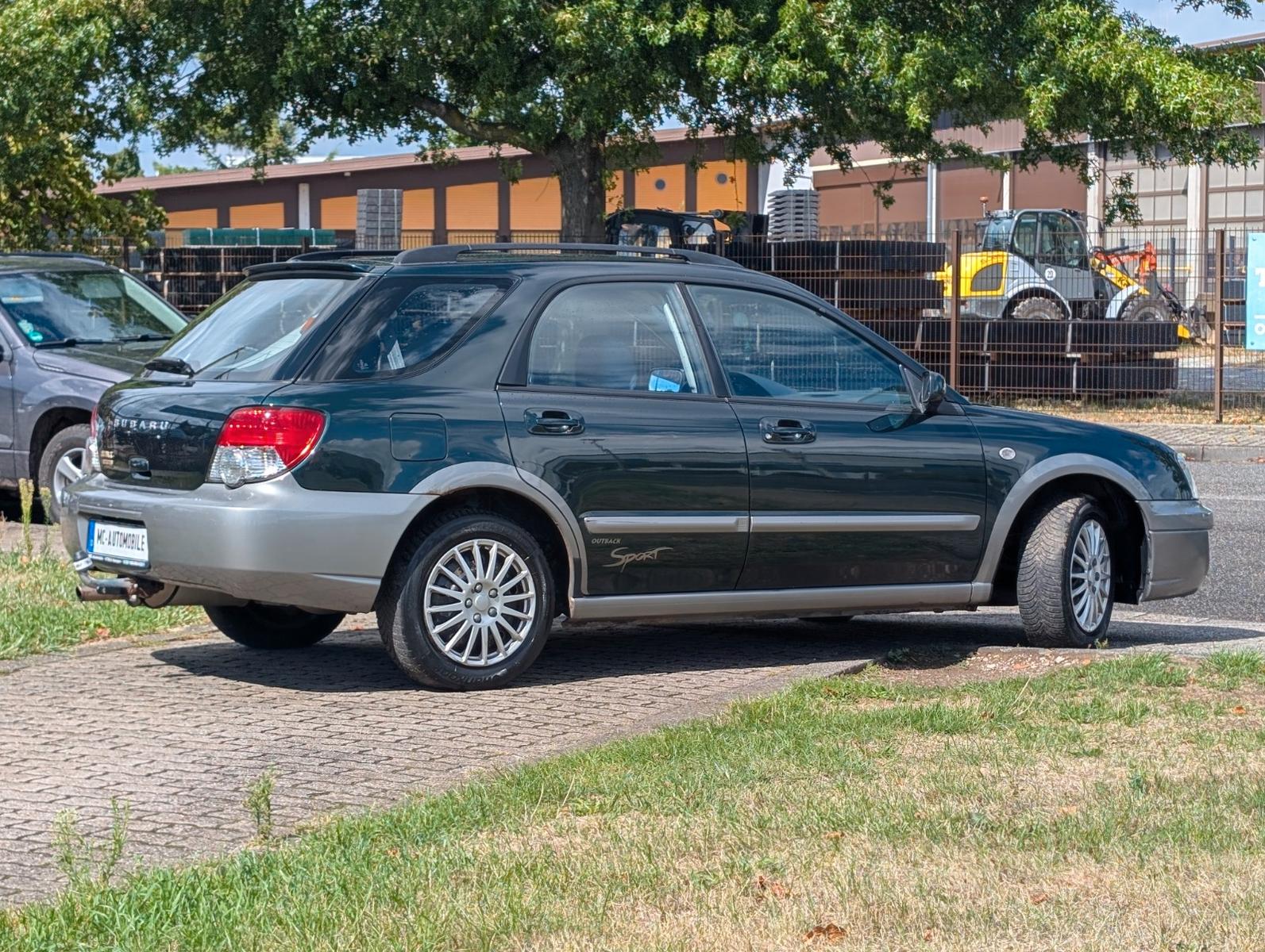 Subaru Impreza 2005 — rear view