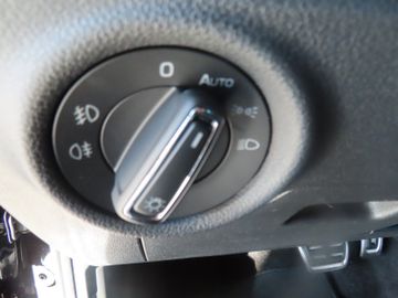 Fotografie 16 des Skoda Kamiq Monte Carlo 1.5 TSi DSG AHK Navi