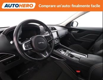 Jaguar F-Pace - 7