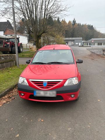 Dacia Logan 1.6 TüV 8 Fach Bereift