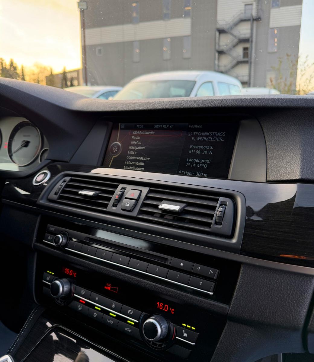BMW 530d T°M-PAKET°PANO°BI XENON°HUD°ALCANTARA°AHK°