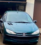 Peugeot 206  - Peugeot 206: Grün