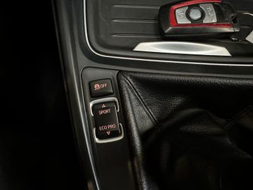 BMW 318 d Limousine *Klima*SHZ*Navi*PDC*Bi-Xenon*