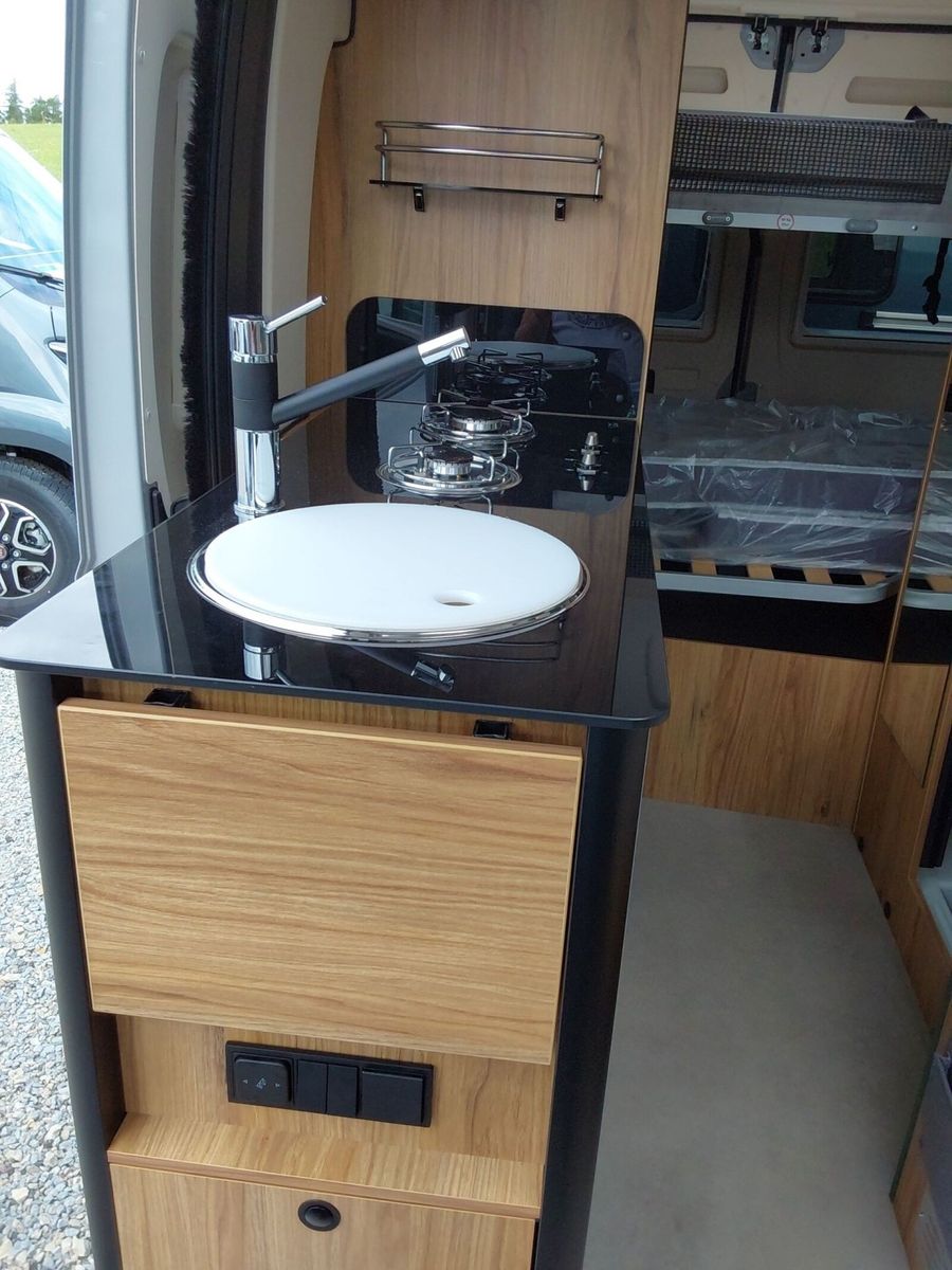 Fahrzeugabbildung Karmann Dexter 581 140 PS und Concept Paket