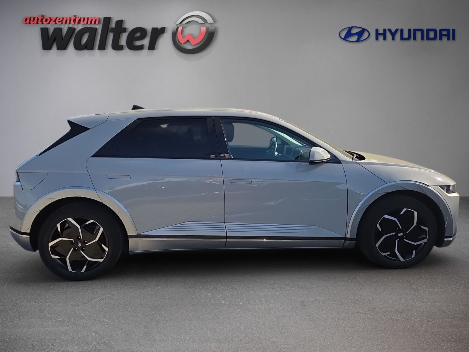 Hyundai IONIQ 5 / Techniq-Paket Elektro *Navi*Klima*SHZ imagem 3