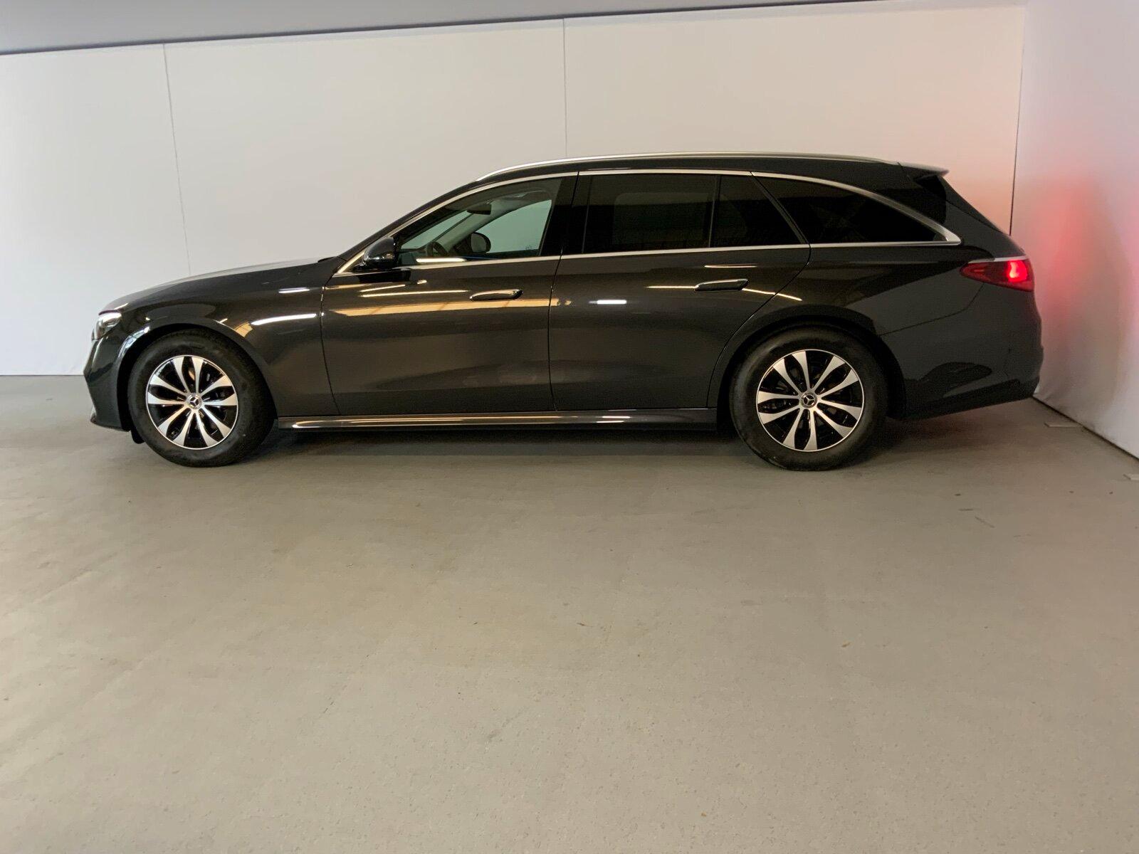 Mercedes-Benz E 220 d T AVANTGARDE AHK DISTRONIC KEYLESS RüKam