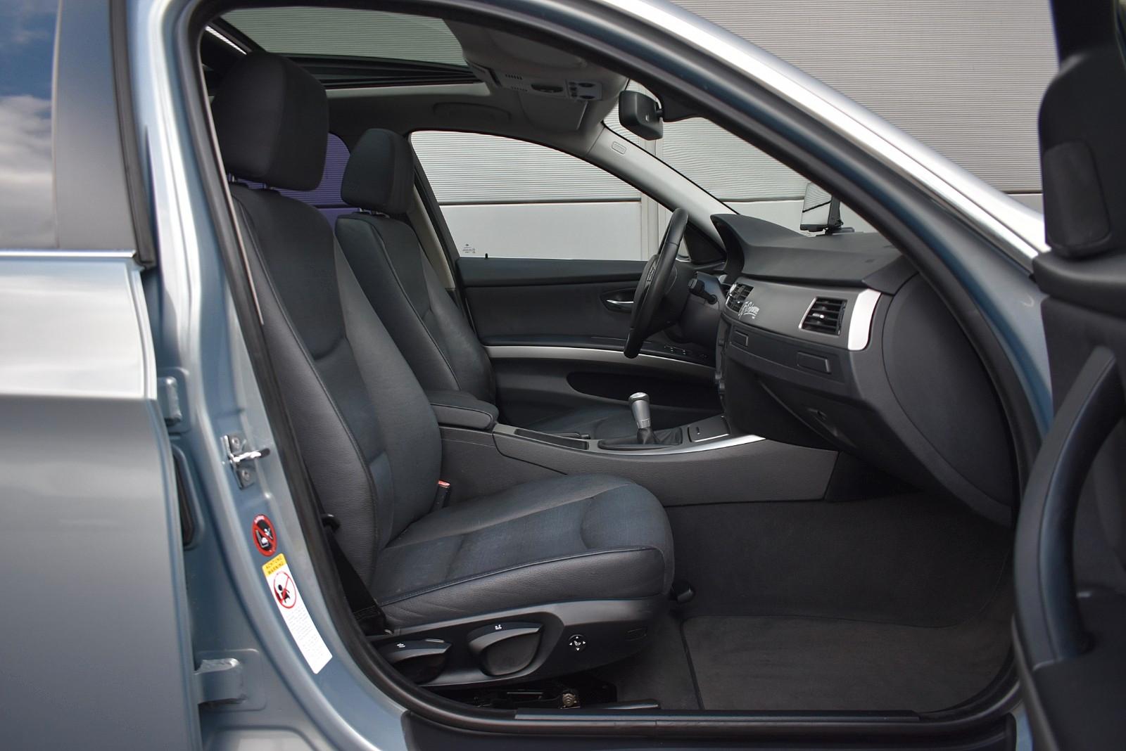 BMW 325 I TOURING M SPORT PERFORMANCE PANORAMIQUE 218 CH BVM - PACK SPORT - TOIT OUVRANT - TOIT PANORAMIQUE