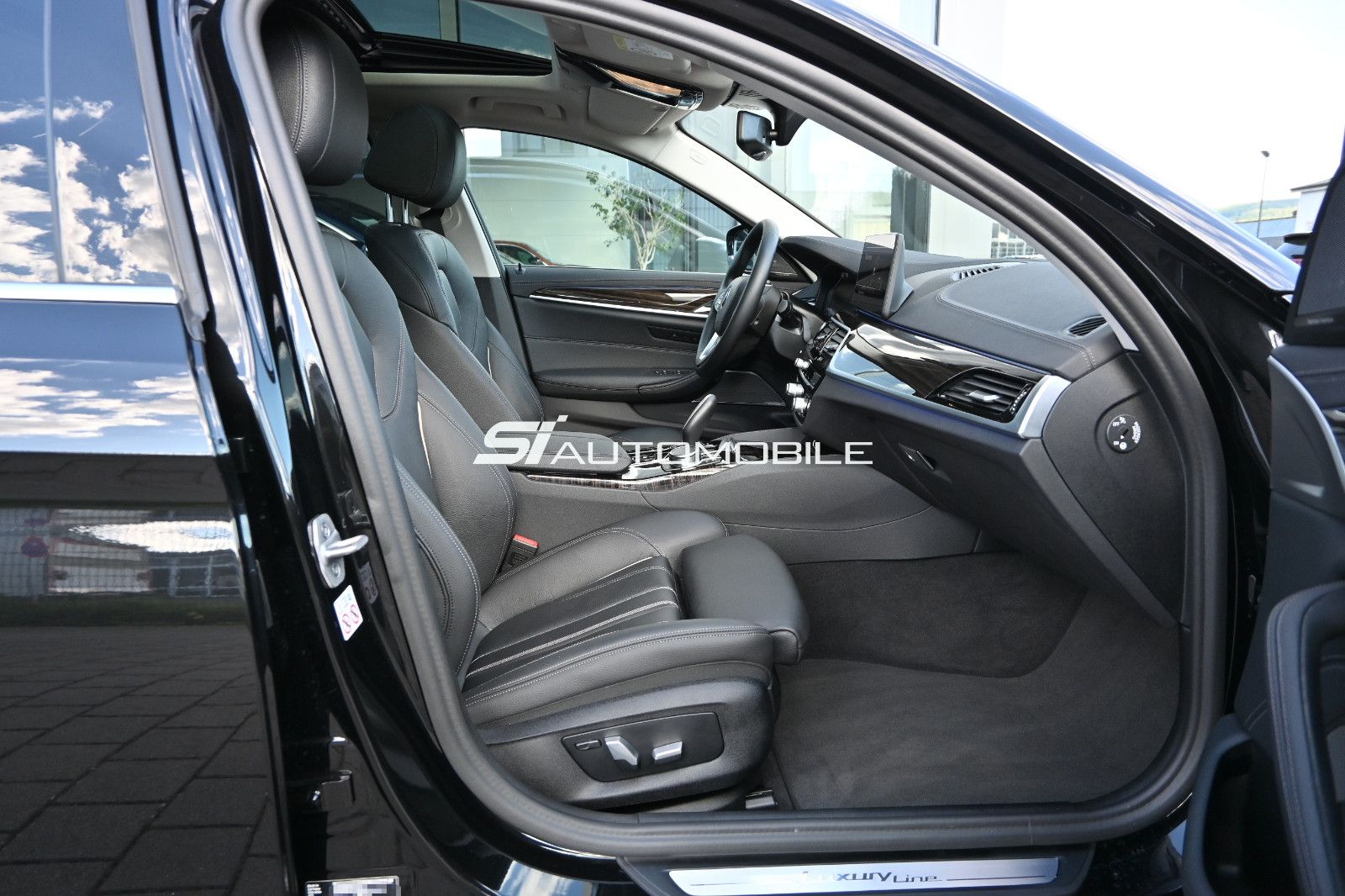 Fahrzeugabbildung BMW 530d xDr. Touring Luxury °UVP 95.800€°ADAP.DRIVE