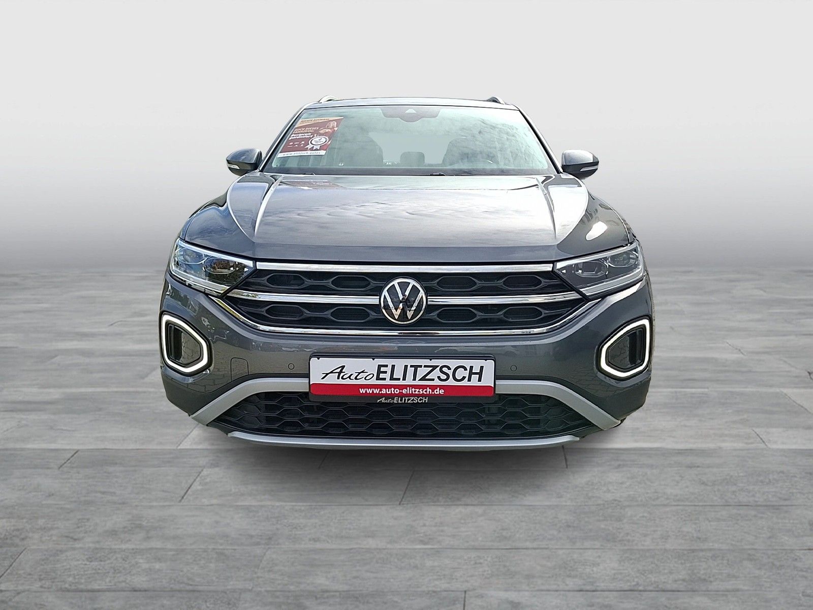 Fahrzeugabbildung Volkswagen T-Roc TSI Style DSG LEDplus Navi AID ACC RFK SH