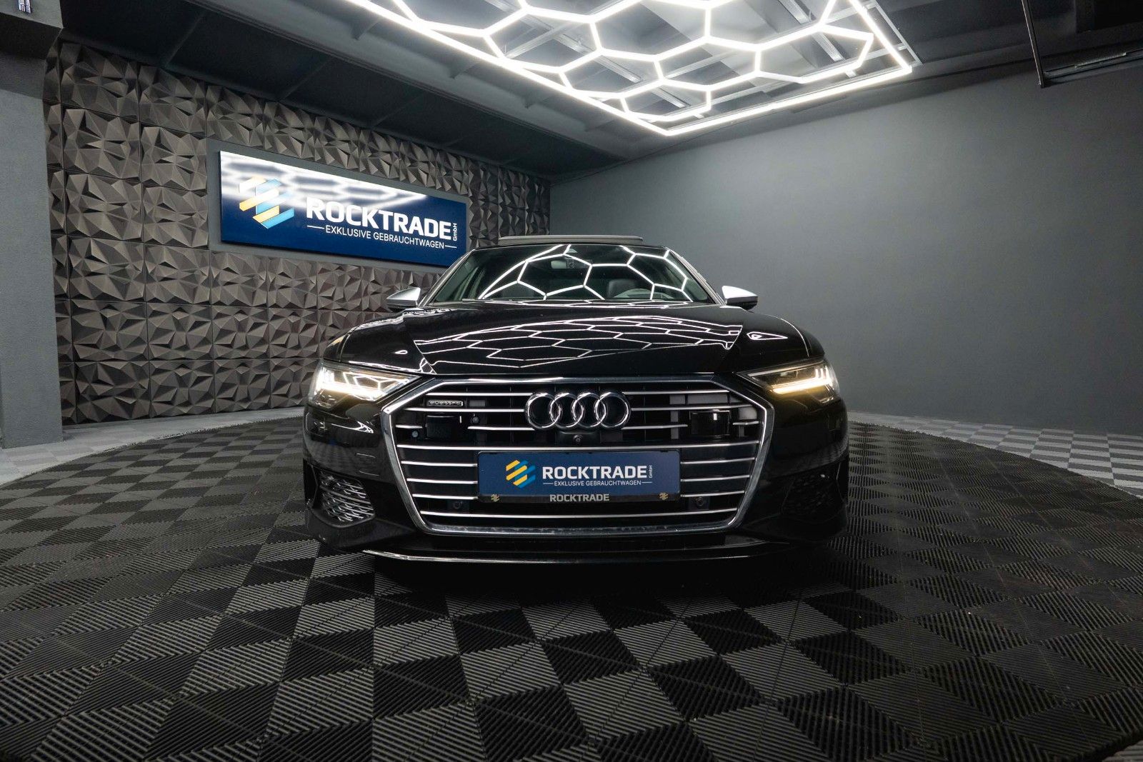 Fahrzeugabbildung Audi A6 55 TFSI quattro S-Line Plus *ACC*Pano*LED*DAB