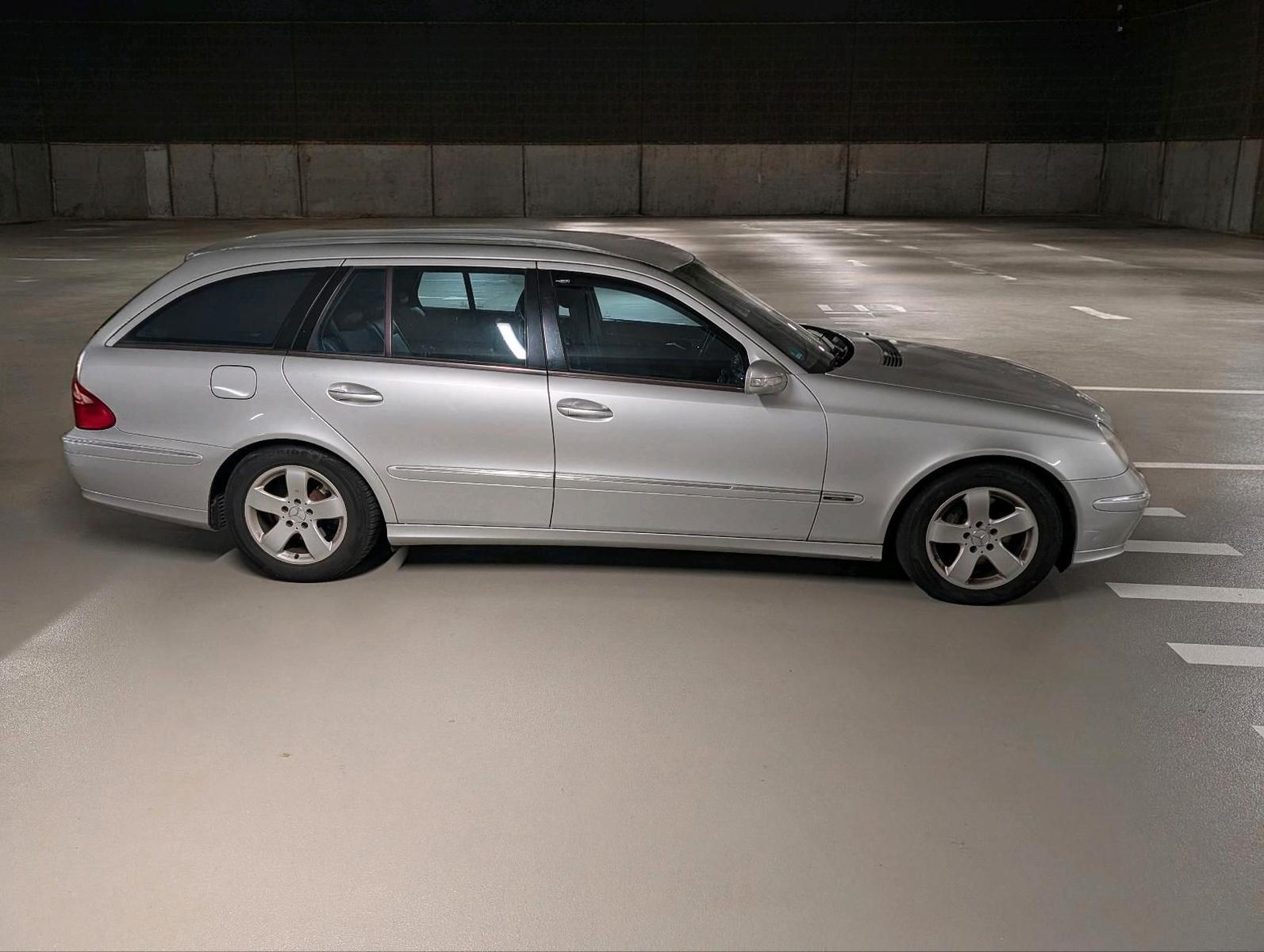 Mercedes-Benz E280 2004 — photo 5