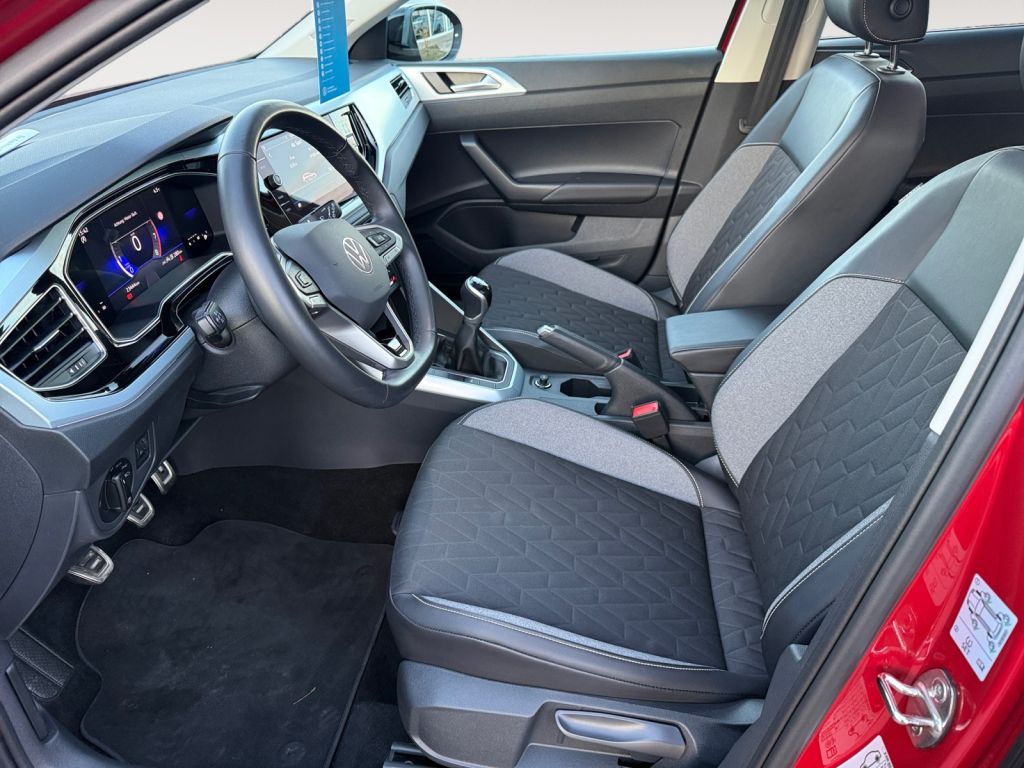 Fahrzeugabbildung Volkswagen Taigo 1.0 TSI  Goal Panoramadach