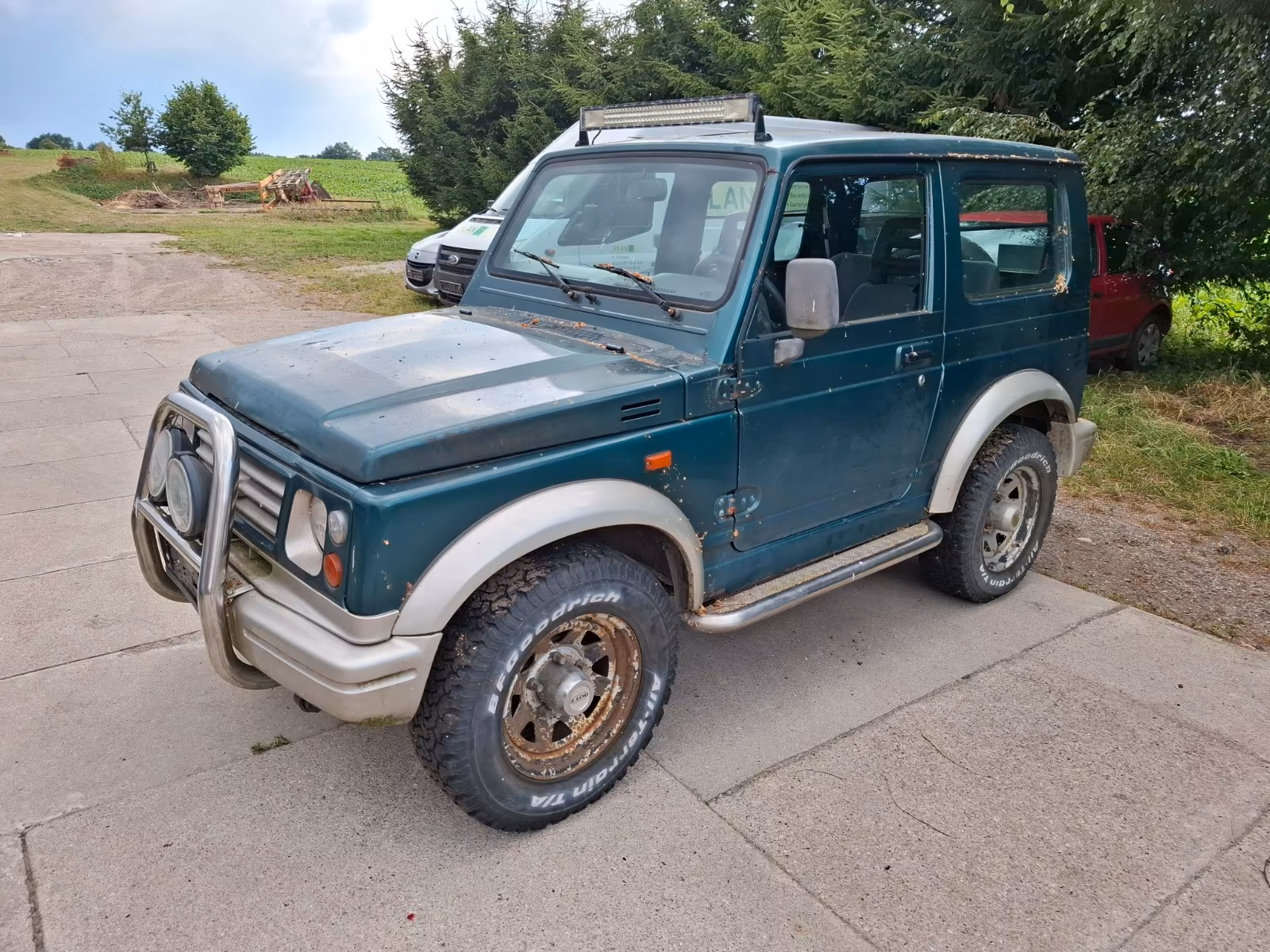 Suzuki SJ Santana/Samurai Benz. Tüv 27 Springt nicht an