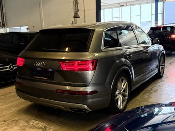 Audi Q7 - 6