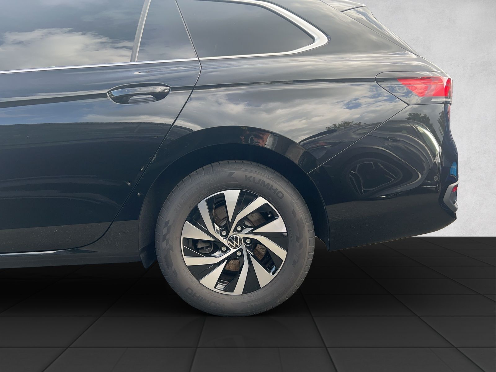 Passat Variant Business 2.0 TDI DSG AHK*Navi*ACC