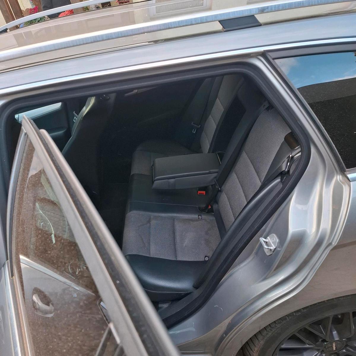 Mercedes-Benz C220 2011 — photo 6