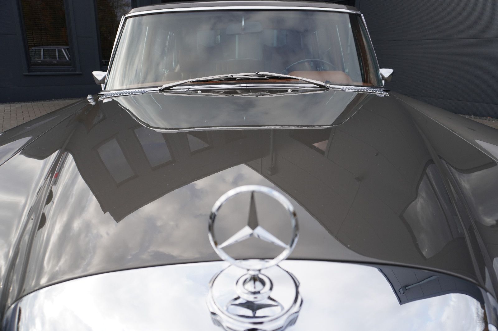 Fahrzeugabbildung Mercedes-Benz 600