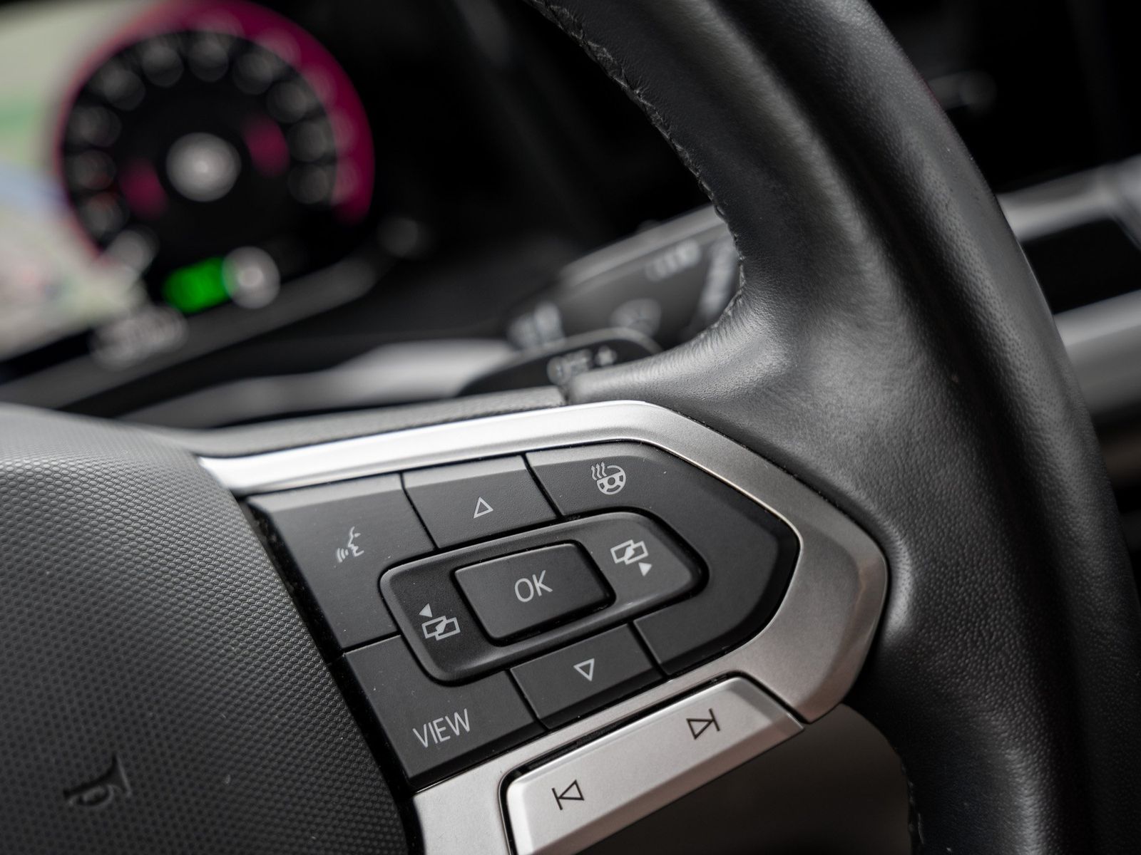 Volkswagen T7 Multivan KÜ Hybrid LED PANO STANDH NAVI AHK foto 25