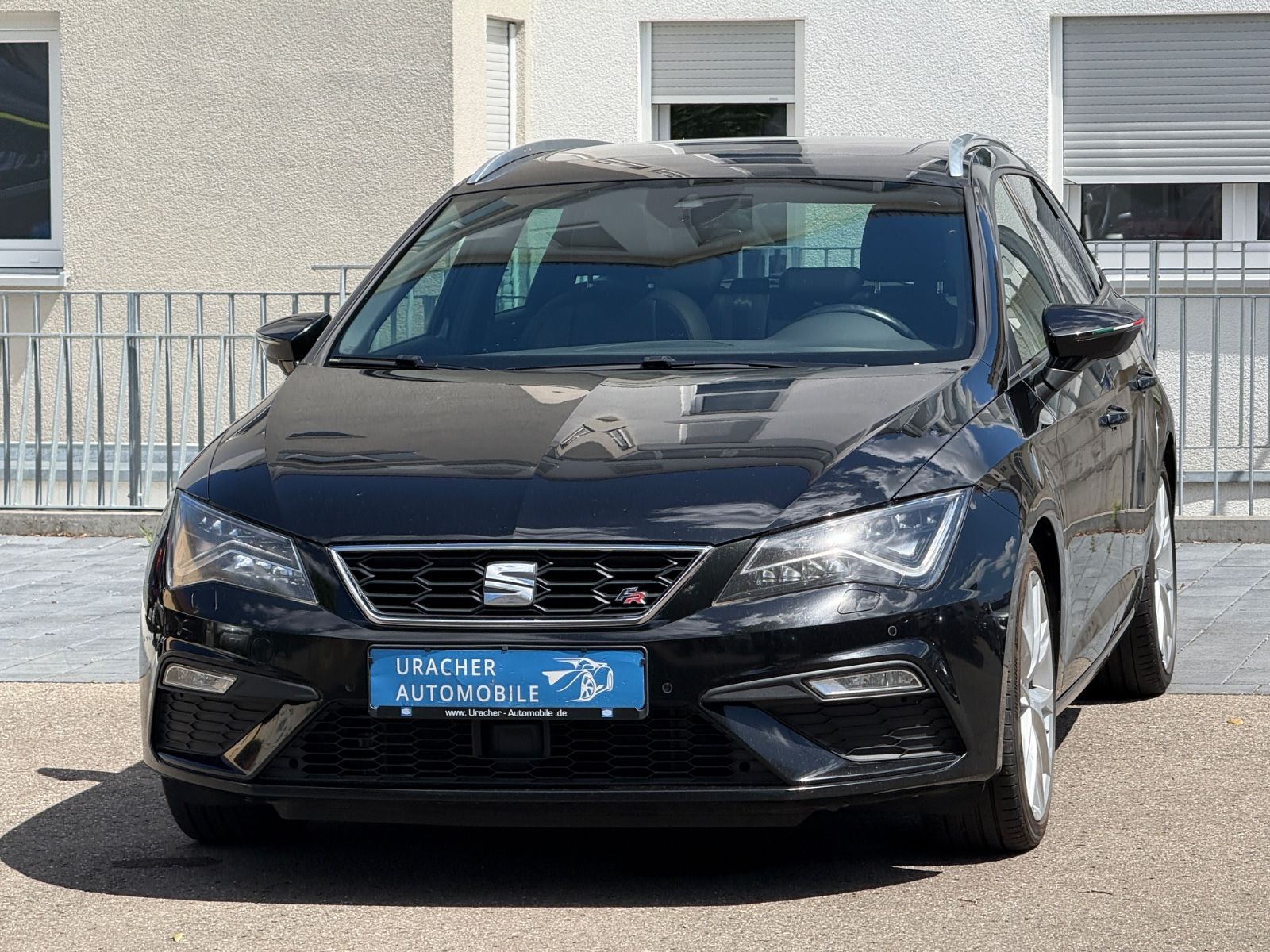 SEAT Leon ST FR Automatik Navi Leder Pano Shz Rfk Pdc
